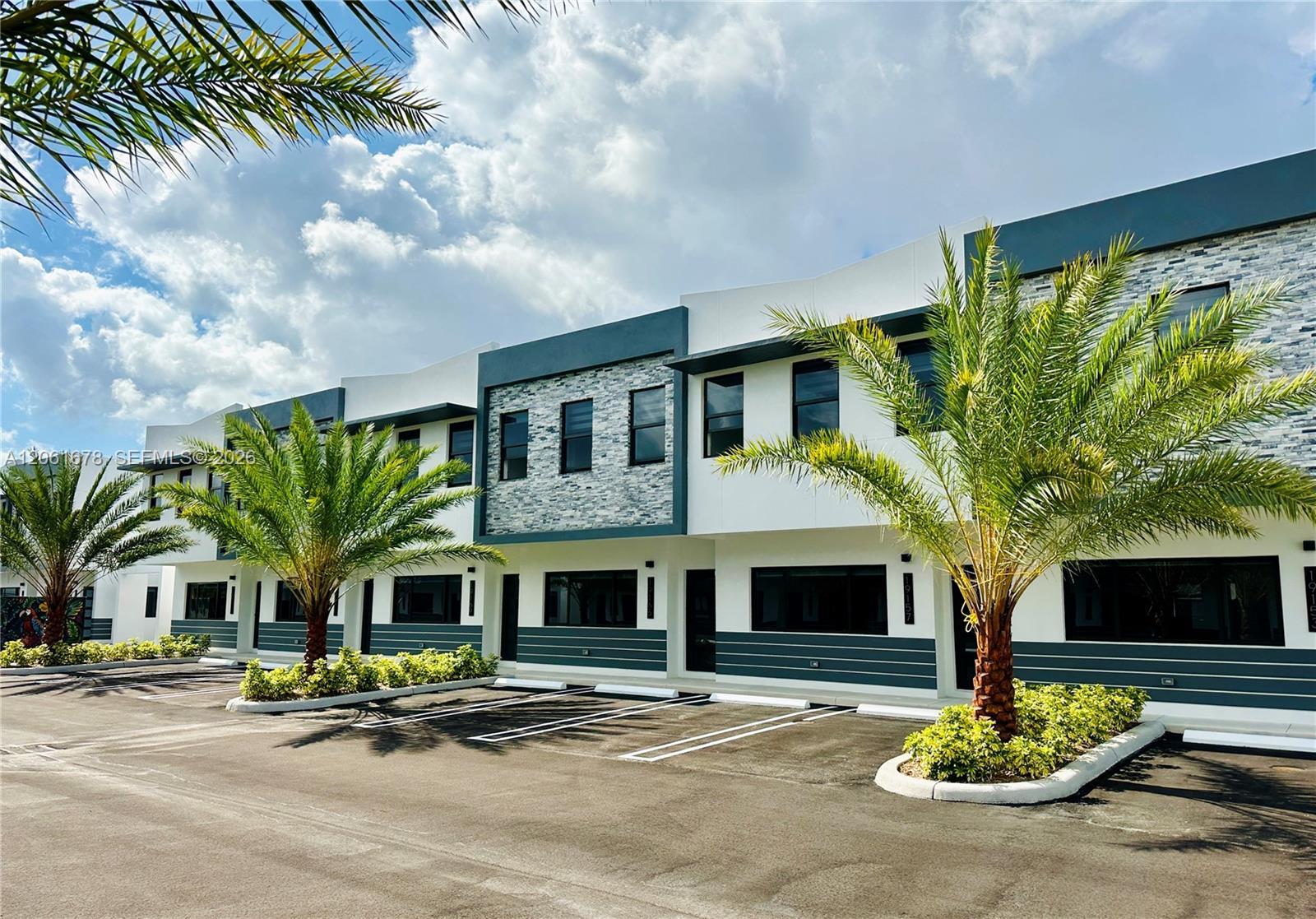 19249 NW 37 Ave, Miami Gardens FL 33056 photo 2