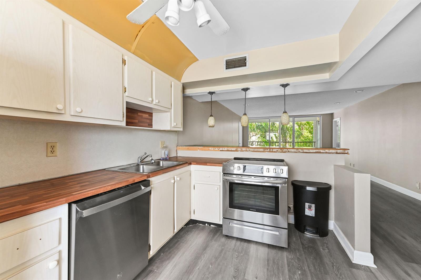4080 Tivoli Court # 202, Lake Worth FL 33467 photo 4