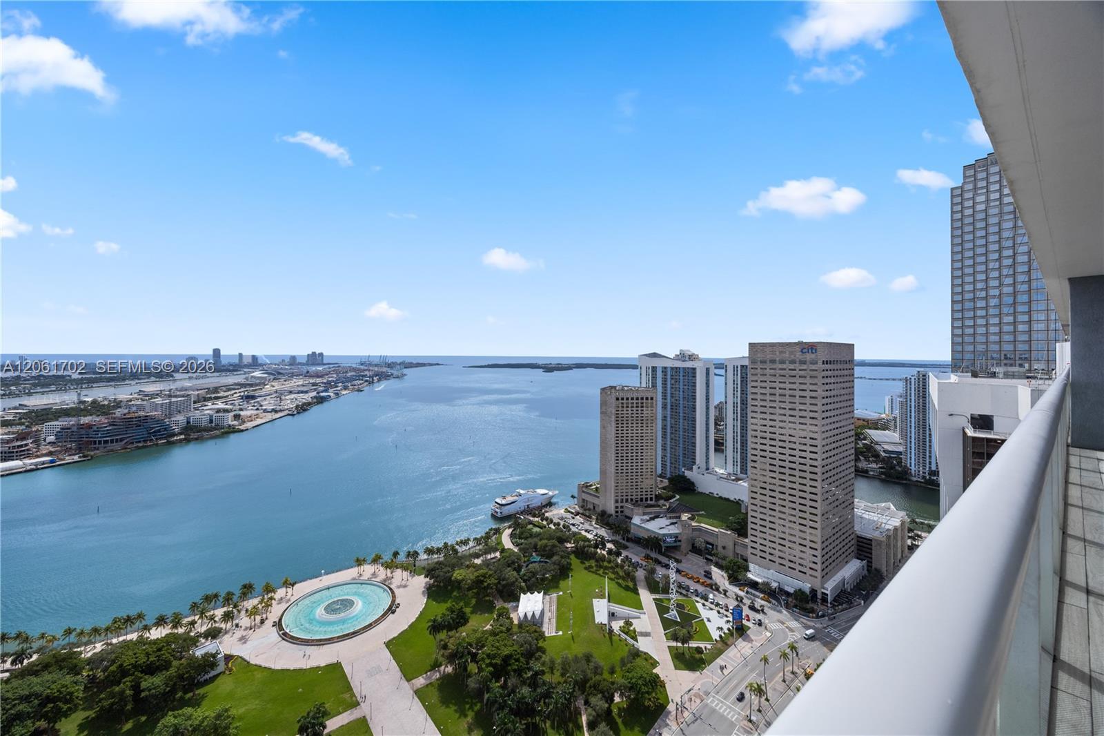 50 Biscayne Blvd # 4706, Miami FL 33132 photo 2