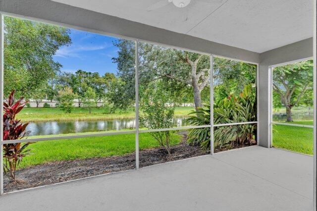 9587 Positano Way, Lake Worth FL 33467 photo 3