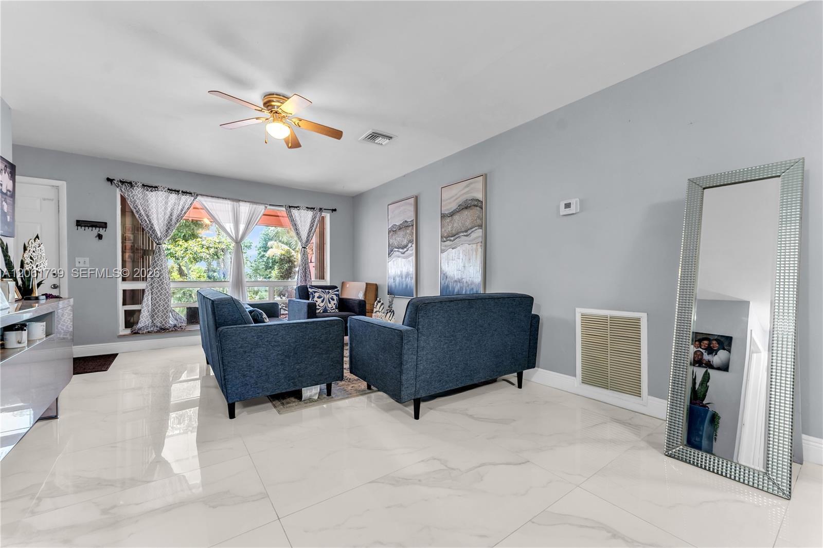 1019 S 29th Ave, Hollywood FL 33020 photo 3