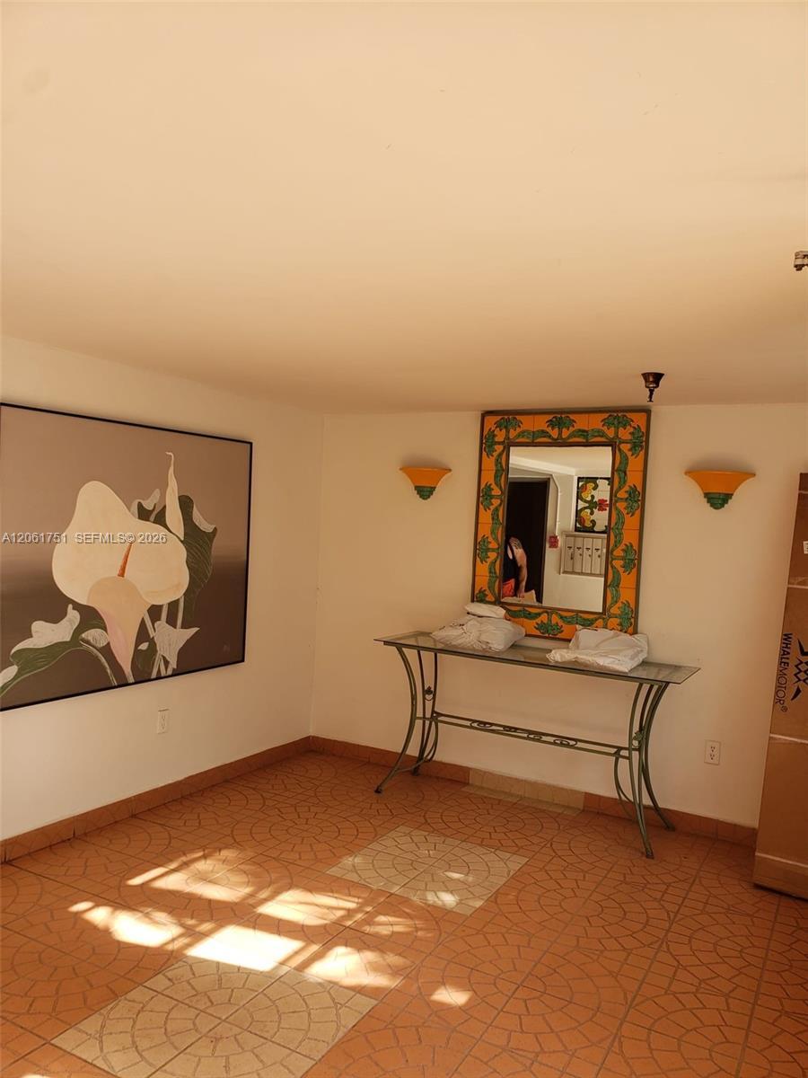 525 Meridian Ave # 102, Miami Beach FL 33139 photo 2