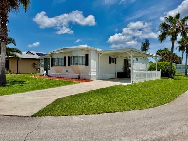 16 Grande Vista Way, Port St. Lucie FL 34952