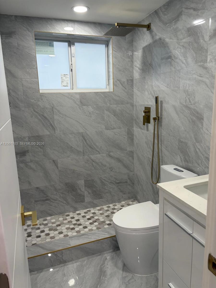 6896 Abbott Ave # 6B, Miami Beach FL 33141 photo 3
