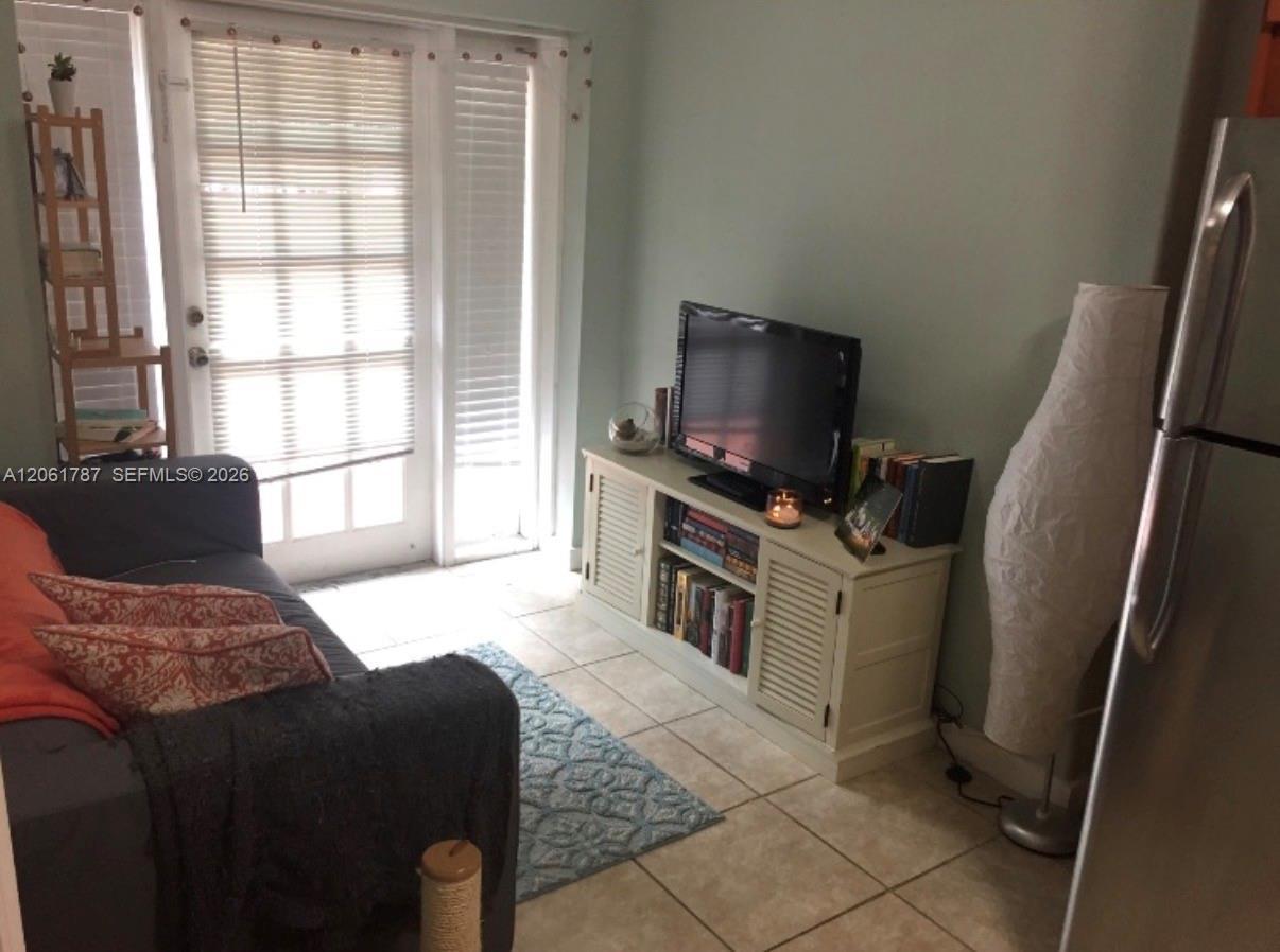 1200 Wallace St # B, Coral Gables FL 33134