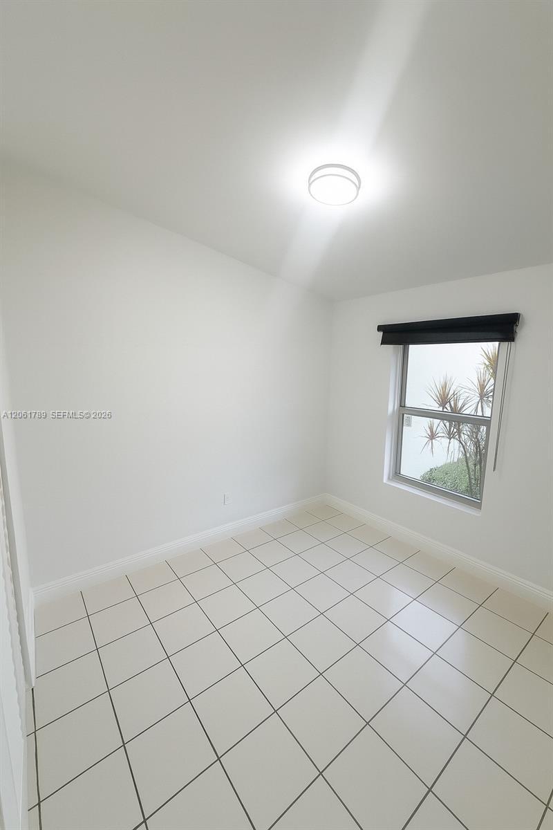 10385 SW 209th Ln, Cutler Bay FL 33189 photo 3