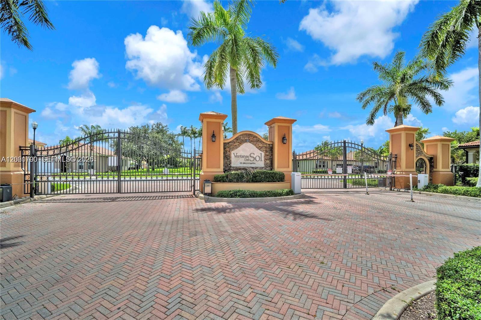 2190 SE 2nd St, Homestead FL 33033 photo 2