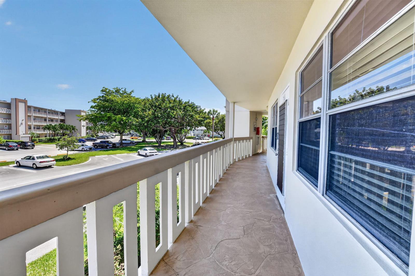 211 Richmond A # 211, Deerfield Beach FL 33442 photo 3