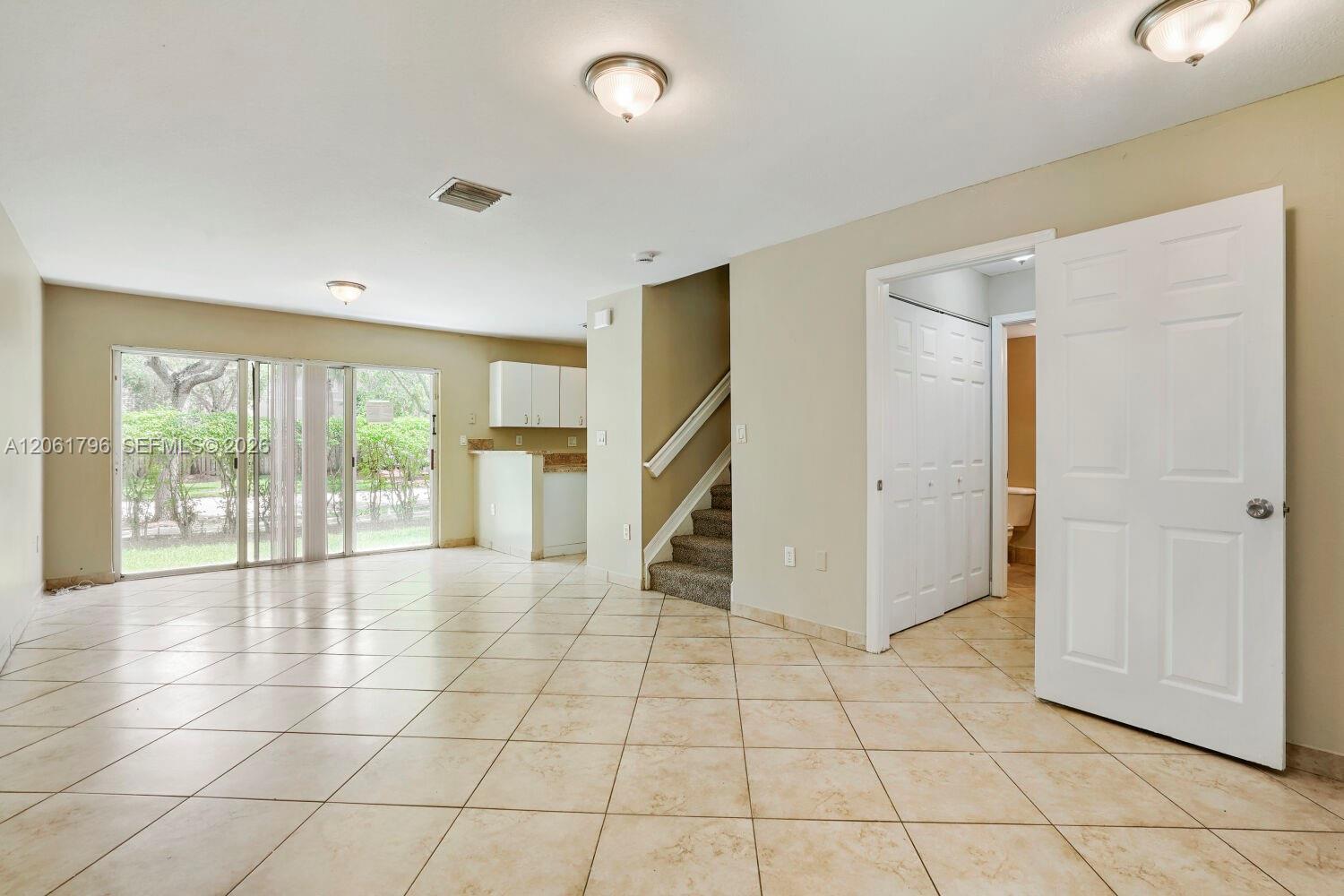2296 NW 170th Ave, Pembroke Pines FL 33028 photo 5