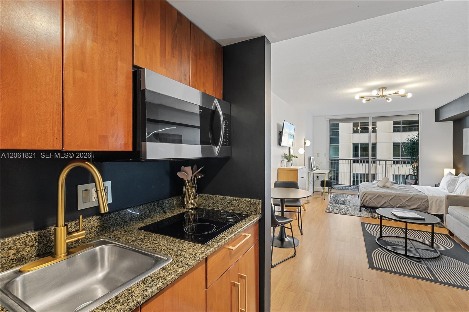 1200 Brickell Bay Dr # 1816, Miami FL 33131 photo 4