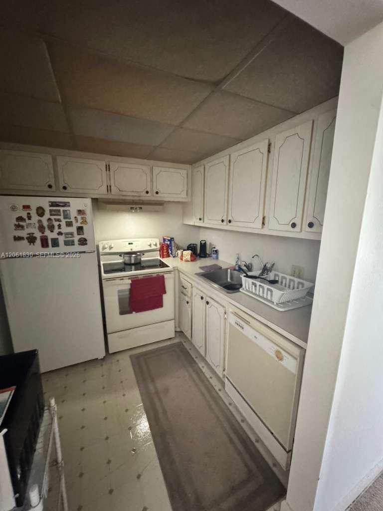 568 N Mansfield N # 568, Boca Raton FL 33434 photo 2
