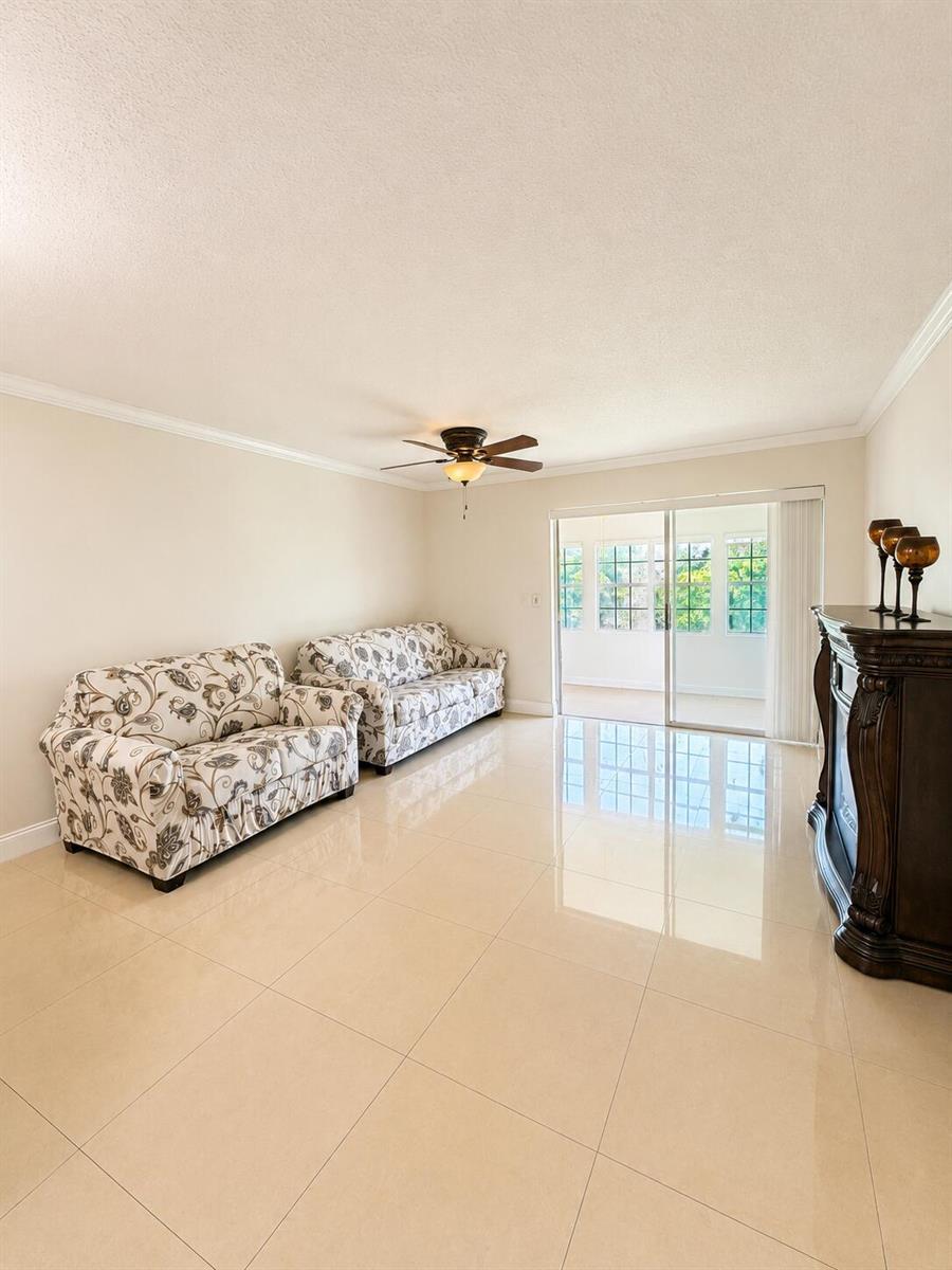 157 LAKE ANNE Drive, West Palm Beach FL 33411 photo 5