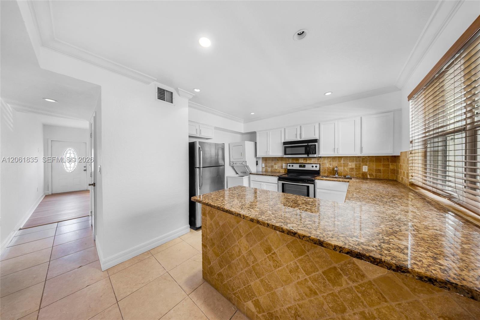 7801 HISPANOLA AV # 4, North Bay Village FL 33141 photo 3