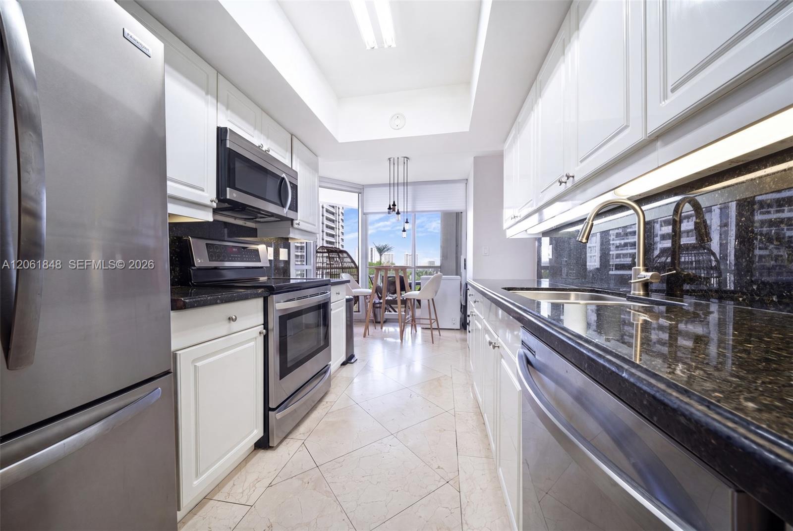 21205 Yacht Club Dr # 703, Aventura FL 33180 photo 5
