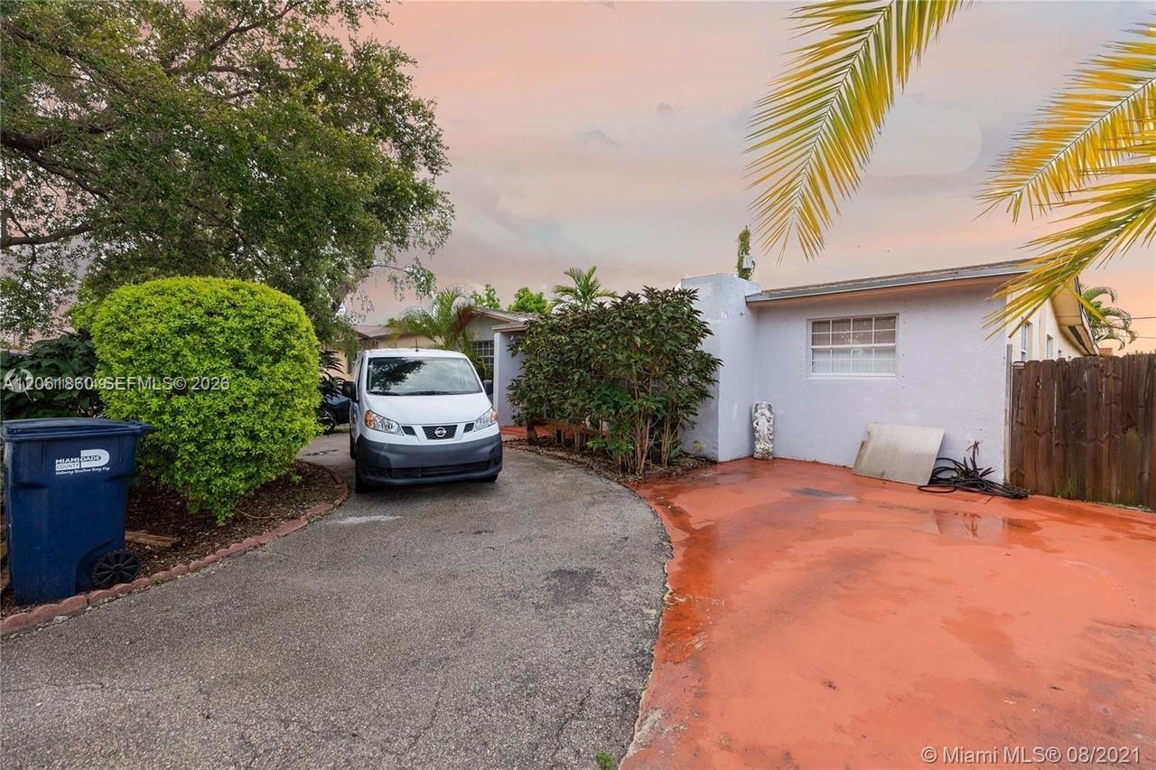 11229 SW 5th Ter, Sweetwater FL 33174 photo 4