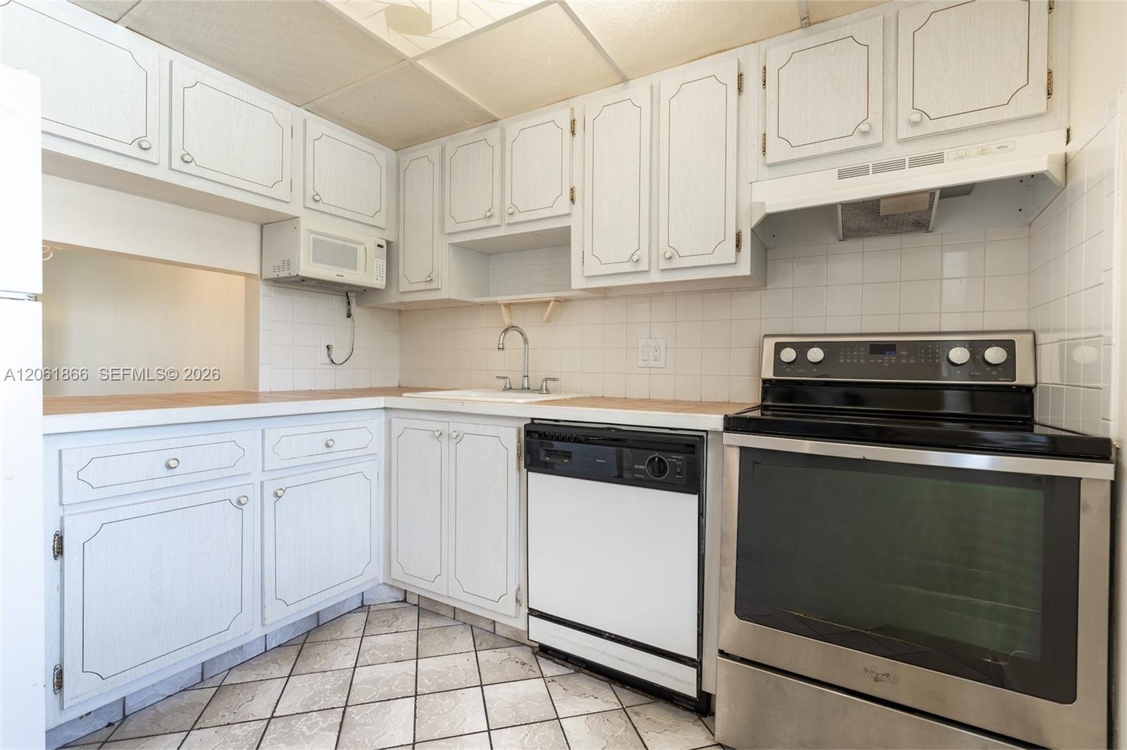 7877 Golf Cir Dr # 108, Margate FL 33063 photo 2