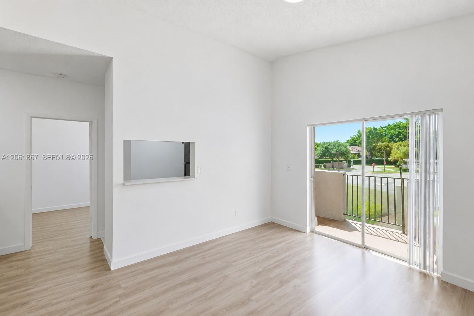 2121 NW 96th Ter # 14D, Pembroke Pines FL 33024 photo 4