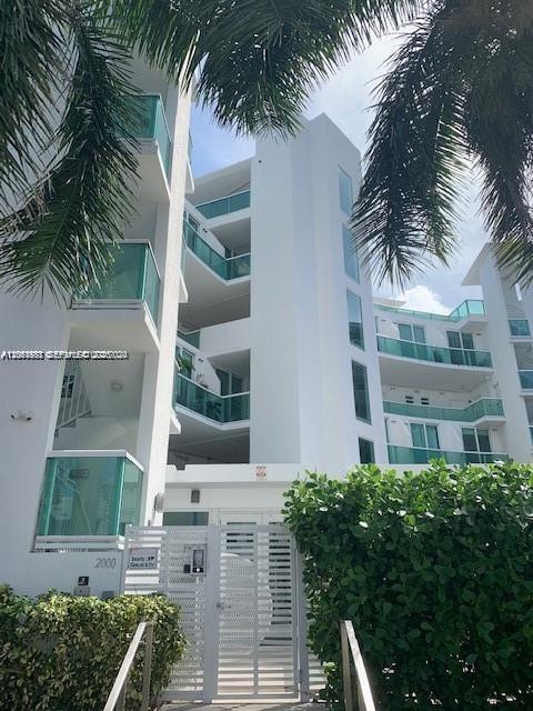 2000 Bay Dr # 403, Miami Beach FL 33141 photo 3