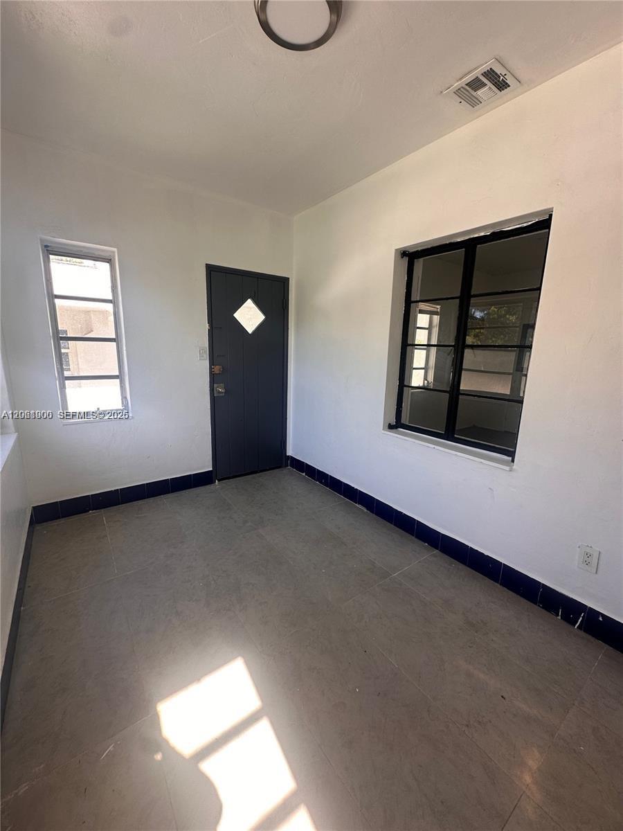 1836 NW 33rd St, Miami FL 33142 photo 3