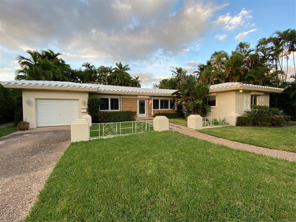 1049 VAN BUREN Street, Hollywood FL 33019