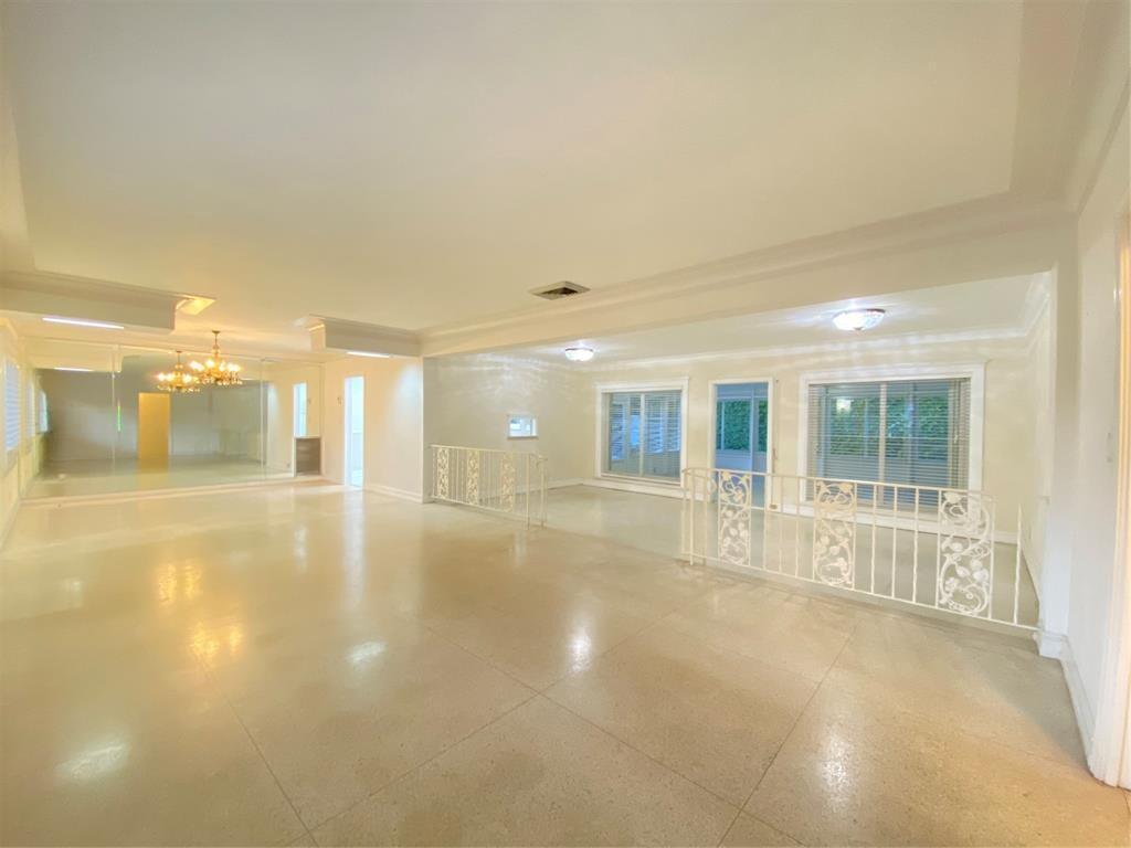 1049 VAN BUREN Street, Hollywood FL 33019 photo 4
