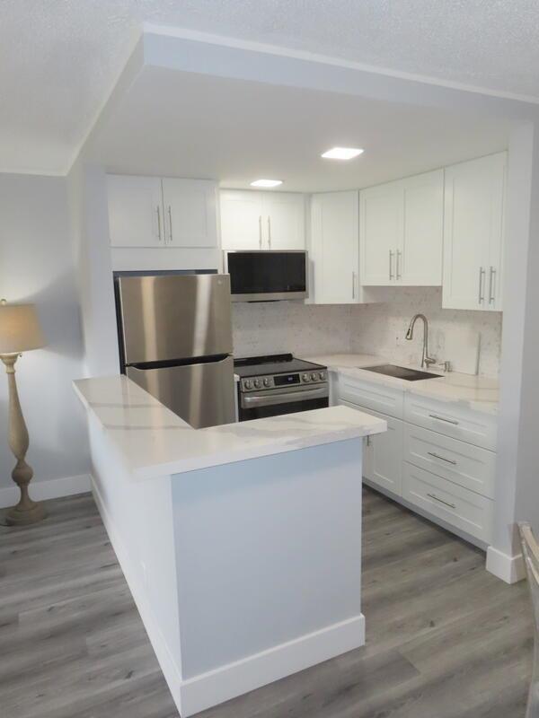 101 Hastings G, West Palm Beach FL 33417 photo 4
