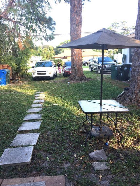 3477 NE 13th Ave # B, Oakland Park FL 33334 photo 3