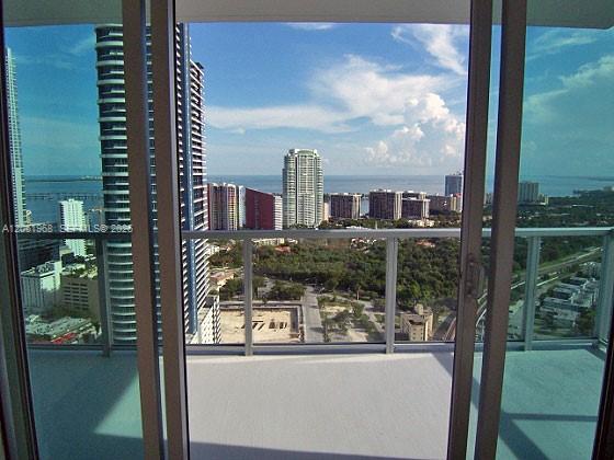 79 SW 12th St, Miami FL 33130 photo 3