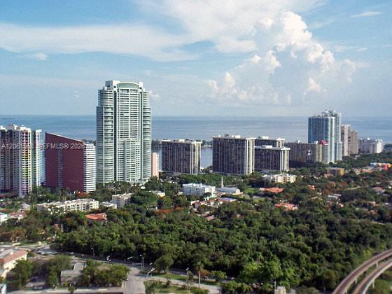 79 SW 12th St, Miami FL 33130 photo 4