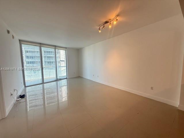 475 Brickell Ave # 2411, Miami FL 33131 photo 5