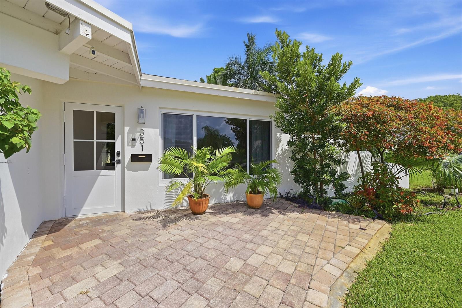 351 SW 13TH Street, Pompano Beach FL 33060