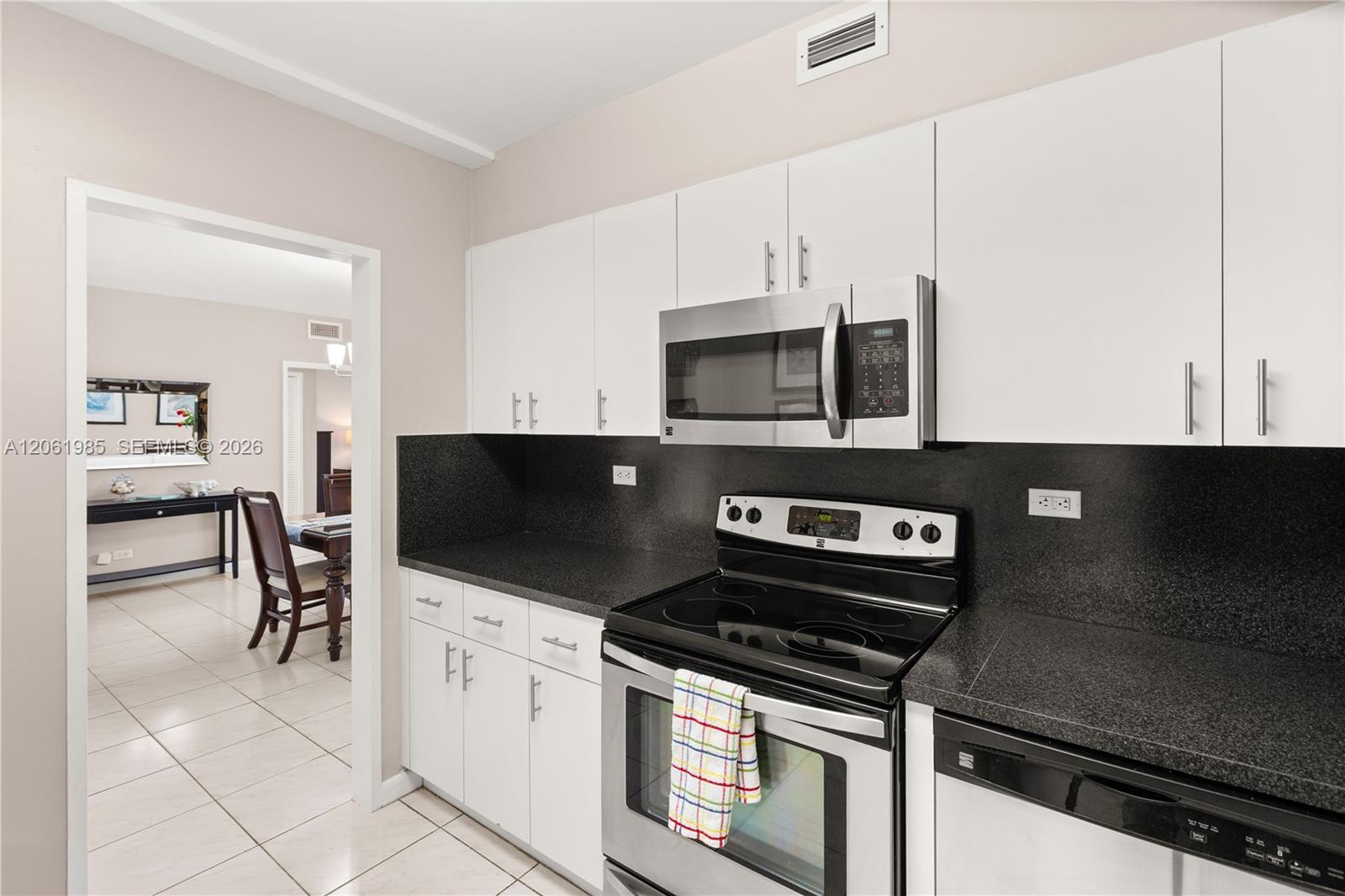 5601 Collins Ave # 1216, Miami Beach FL 33140 photo 4