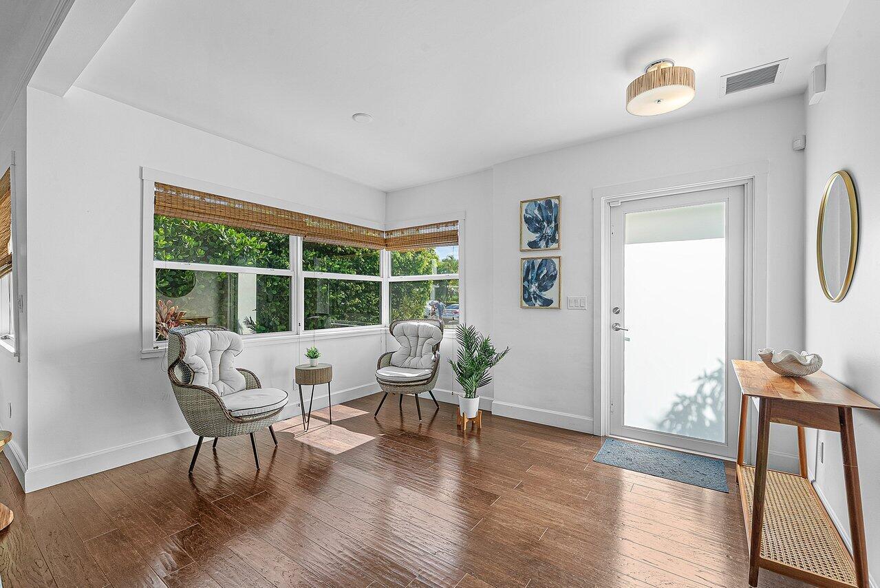 414 NE 7TH Avenue, Delray Beach FL 33483 photo 2