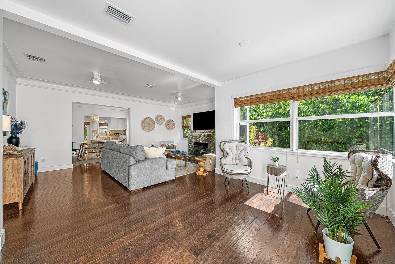 414 NE 7TH Avenue, Delray Beach FL 33483 photo 3