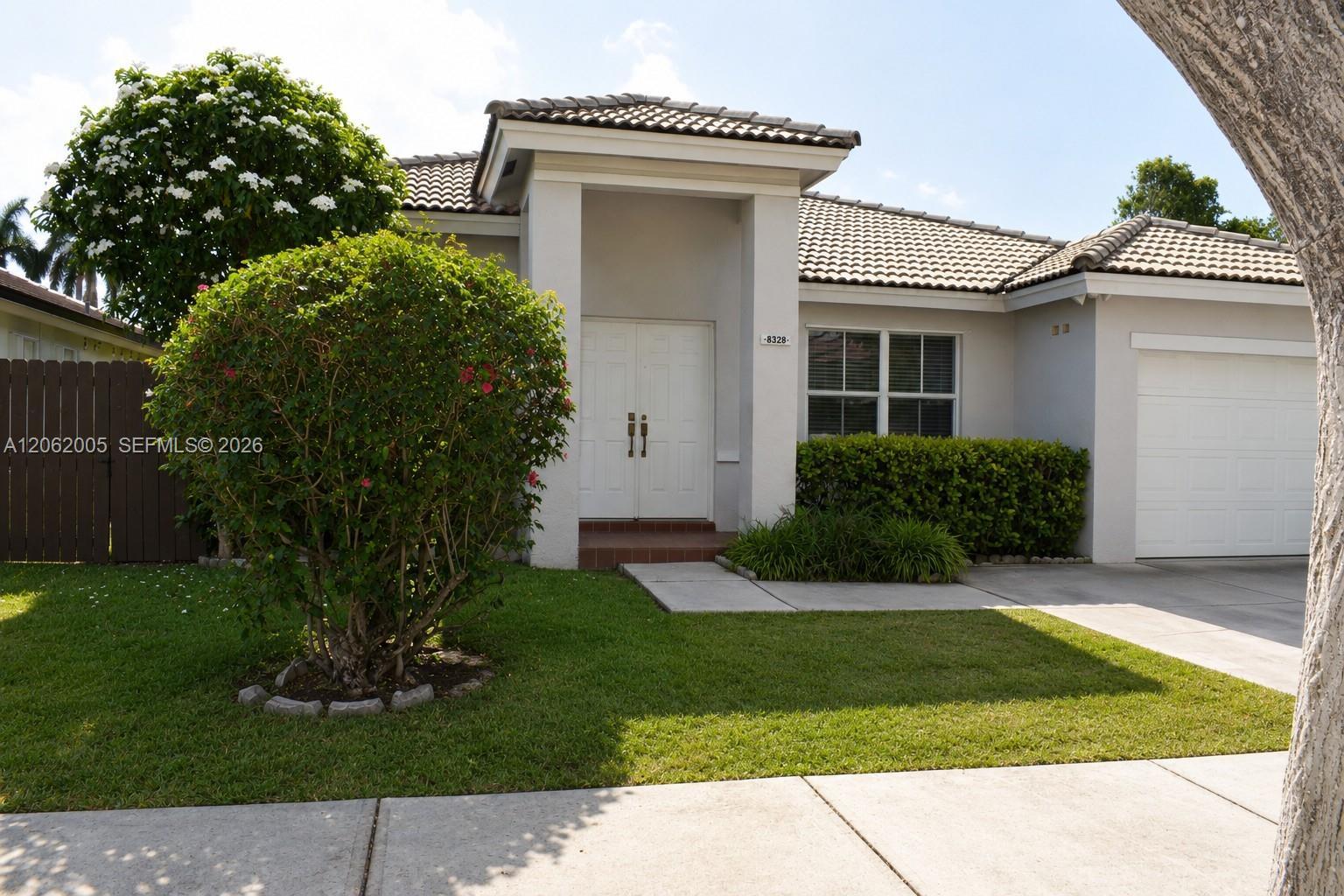8328 SW 163rd Ave, Miami FL 33193 photo 2