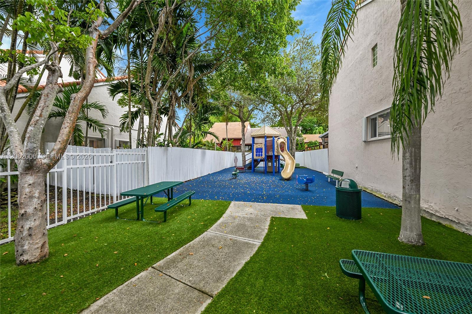 3780 Piedmont St, Hollywood FL 33021 photo 2