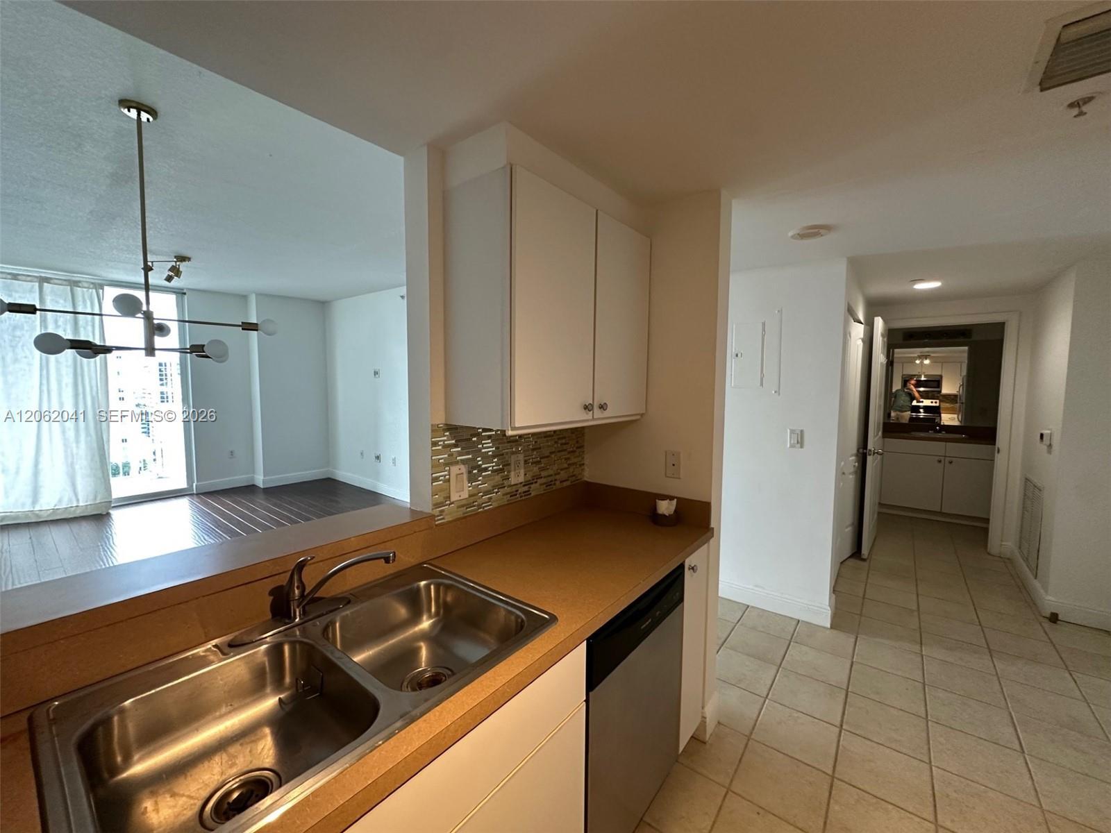 1250 S Miami Ave # 1609, Miami FL 33130 photo 2