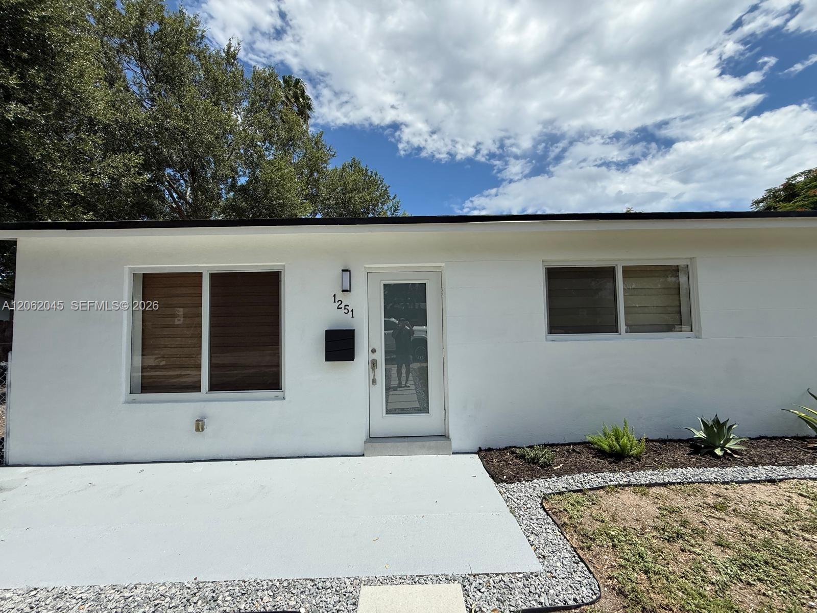 1251 NE 208th Ter, Miami FL 33179 photo 3