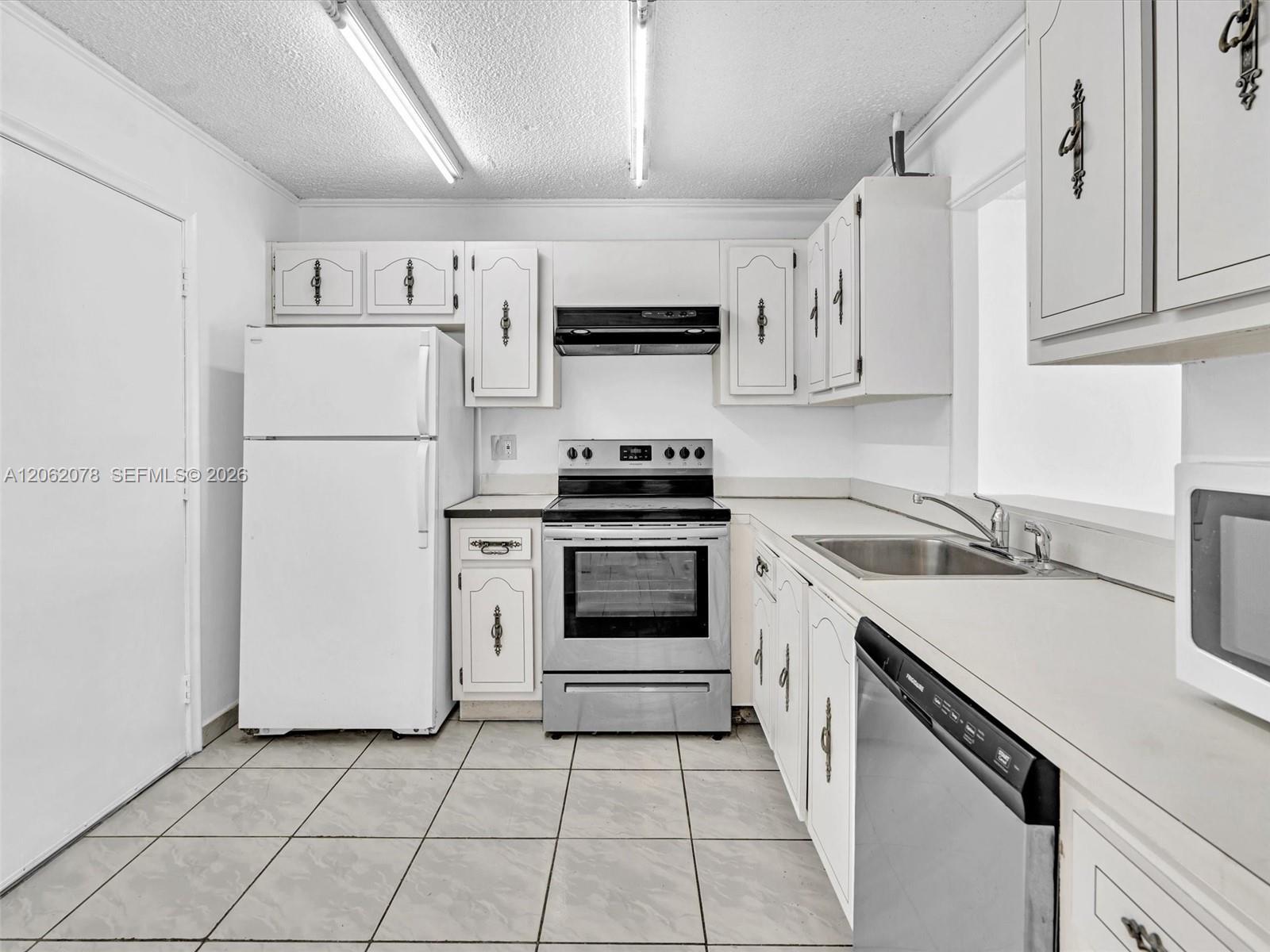 3849 NE 169th St # 405, North Miami Beach FL 33160 photo 5