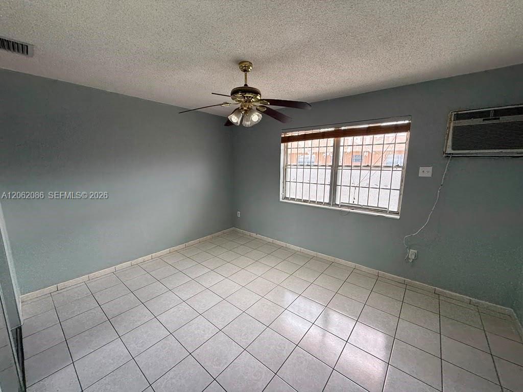 1154 W 35th St # 213, Hialeah FL 33012 photo 3