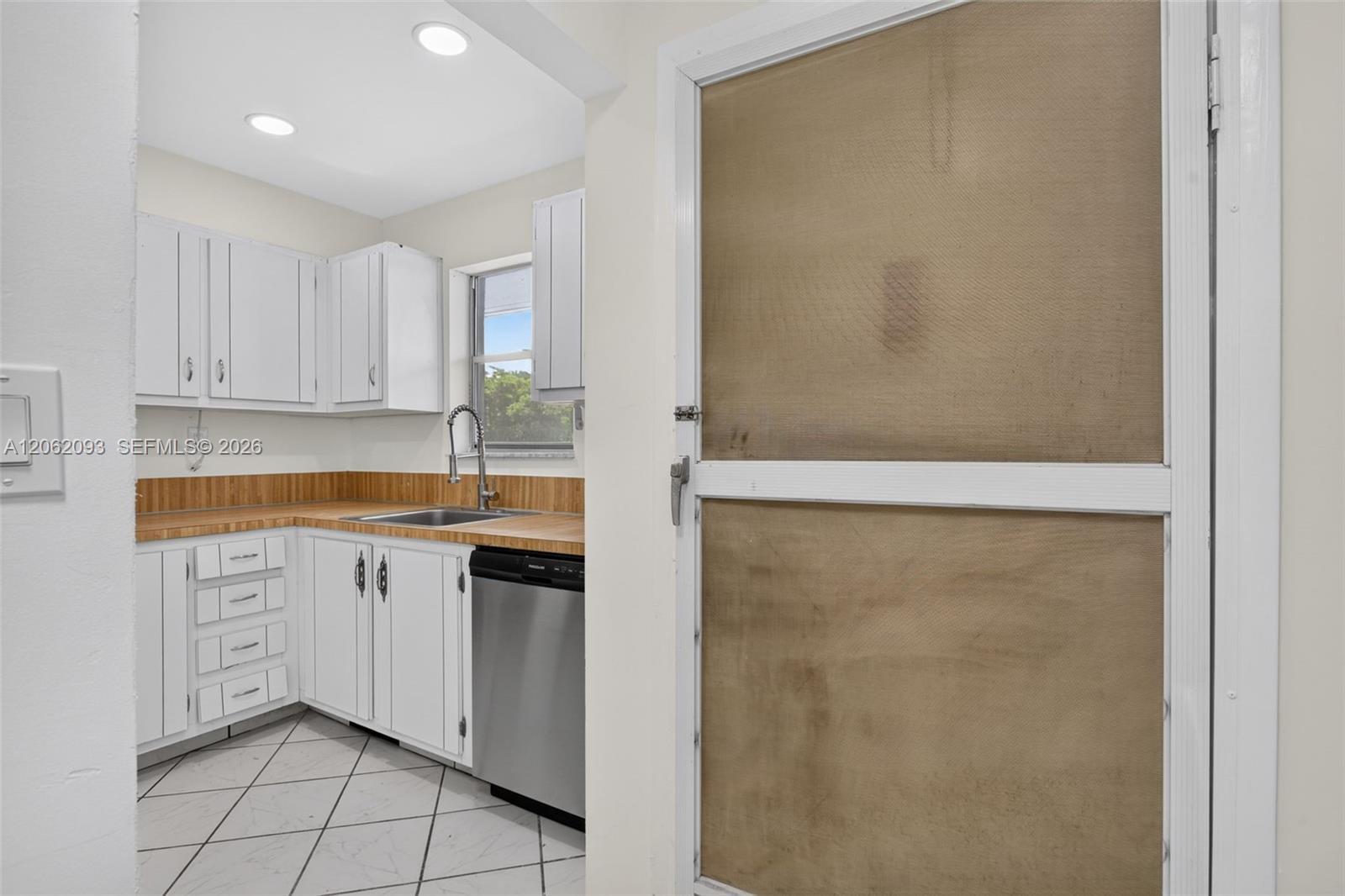 6080 NW 44th St # 410, Lauderhill FL 33319 photo 5