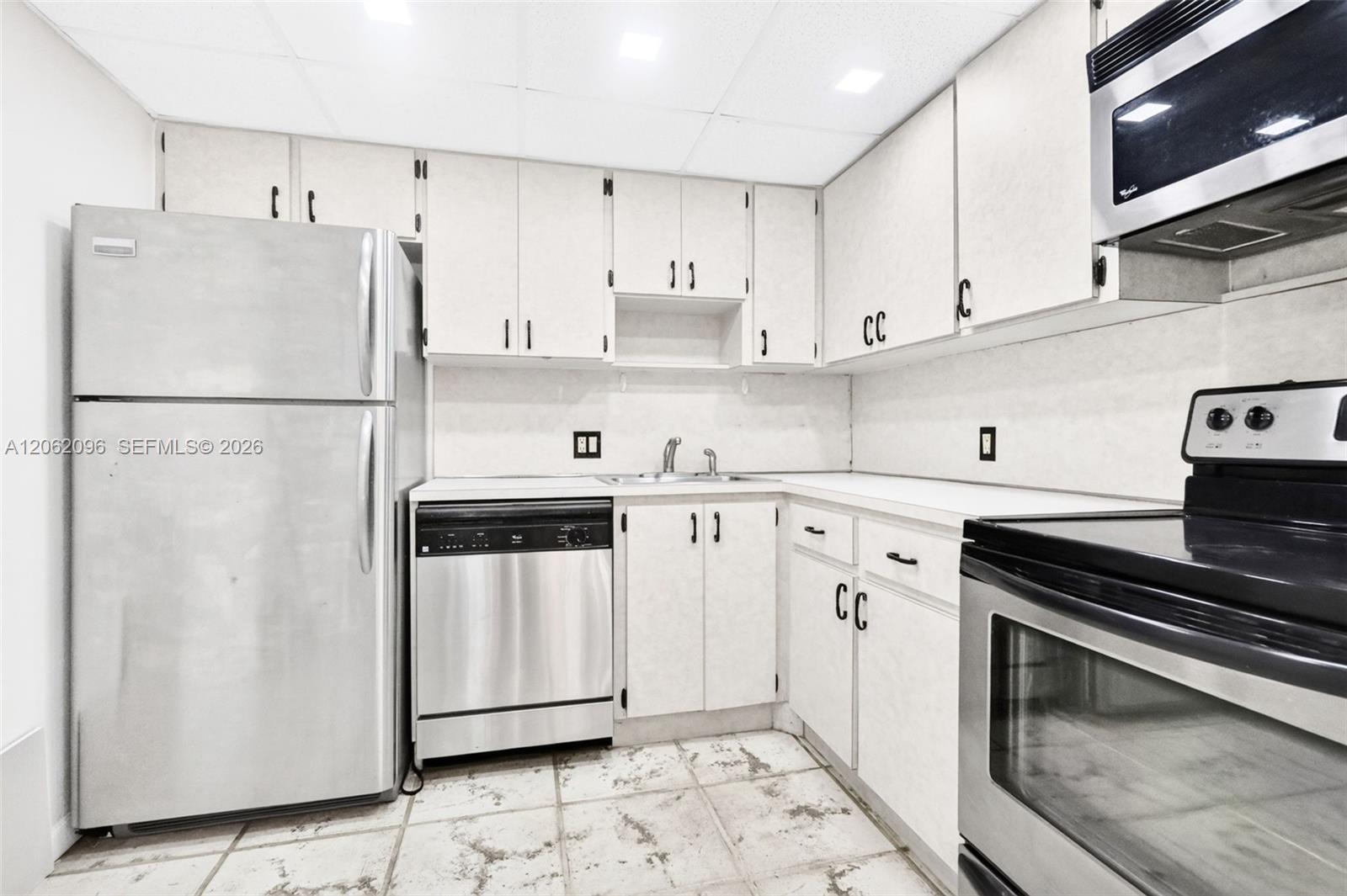 20335 W Country Club Dr # 107, Aventura FL 33180 photo 5