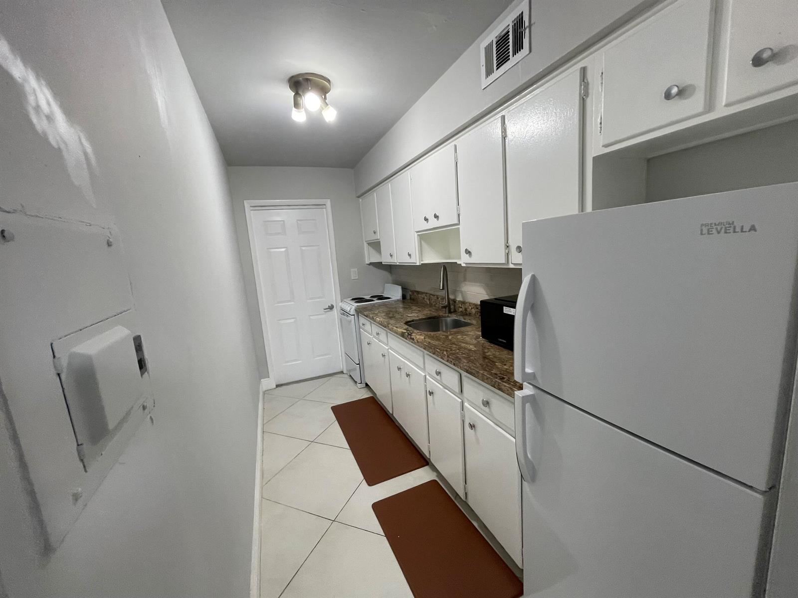1708 NE 20TH Avenue # 3, Fort Lauderdale FL 33305 photo 3