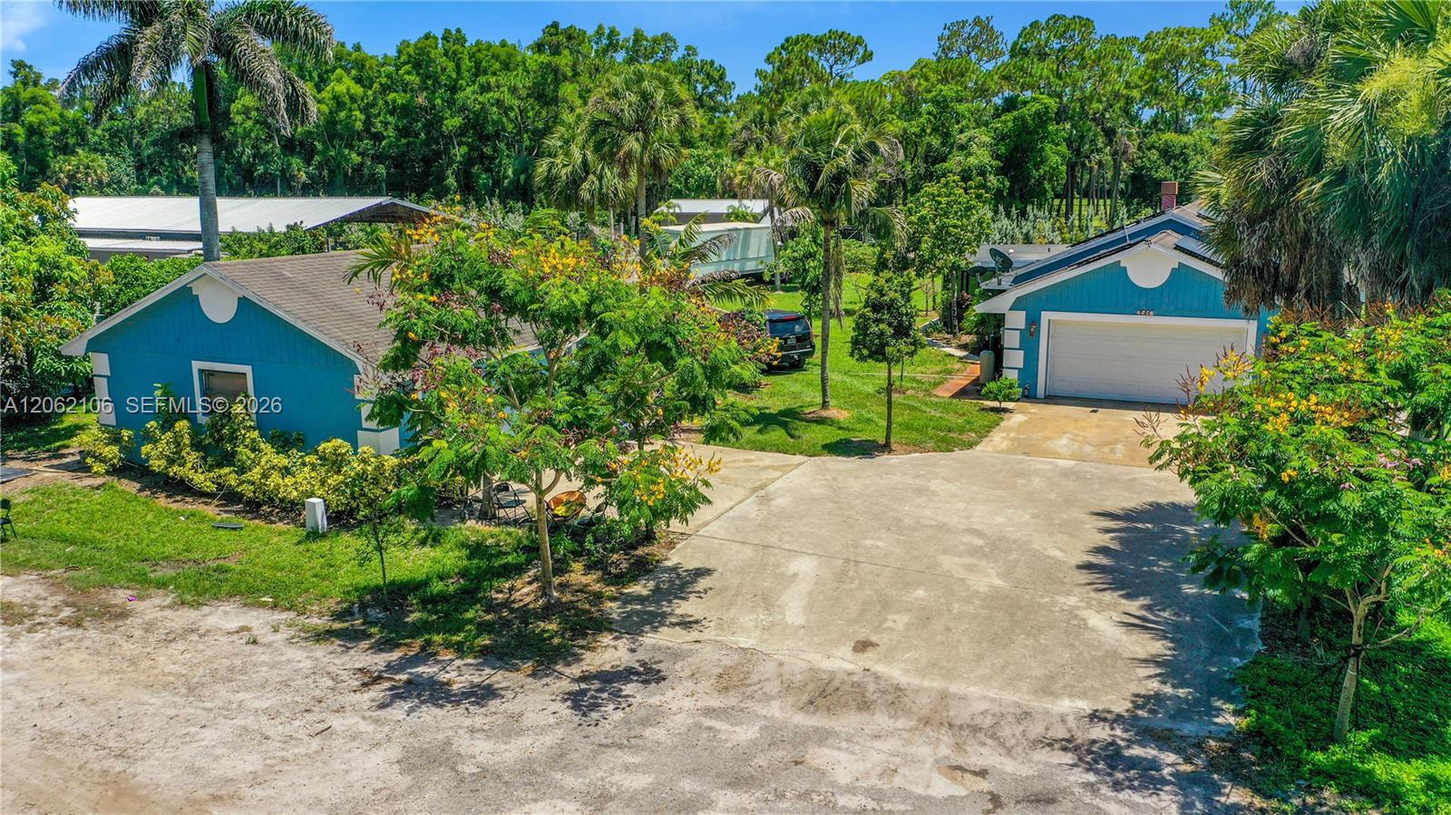2587 E Rd, Loxahatchee FL 33470 photo 2