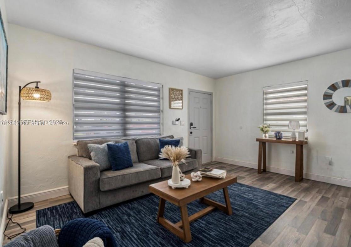 1021 NW 37th Ave, Miami FL 33125 photo 5