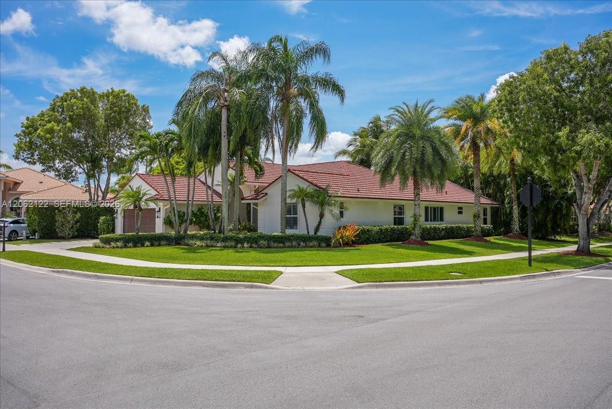 894 Spoonbill Cir, Weston FL 33326 photo 2