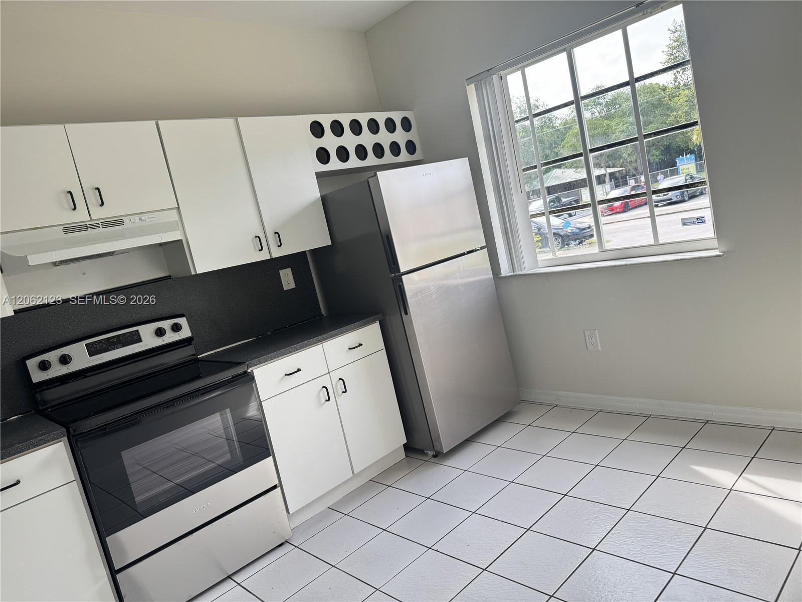 11810 NE 19th Dr # 5, North Miami FL 33181 photo 4