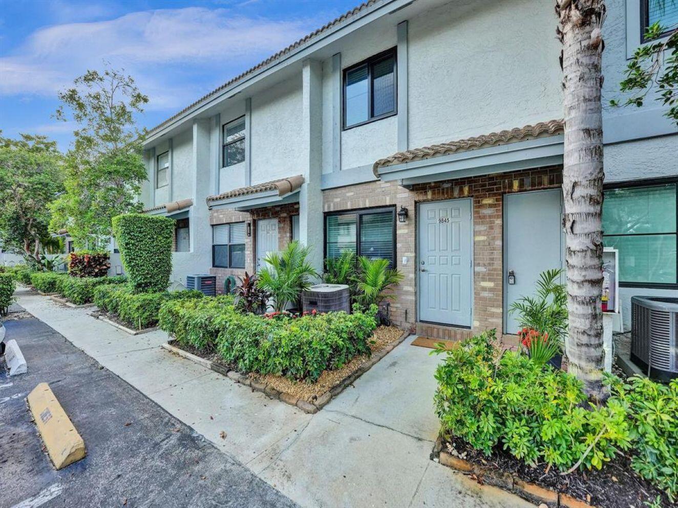 9845 RIVERSIDE Drive # 28, Coral Springs FL 33071 photo 2