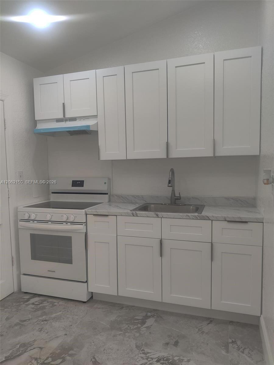 709 NE 7th St # 2, Delray Beach FL 33483 photo 2
