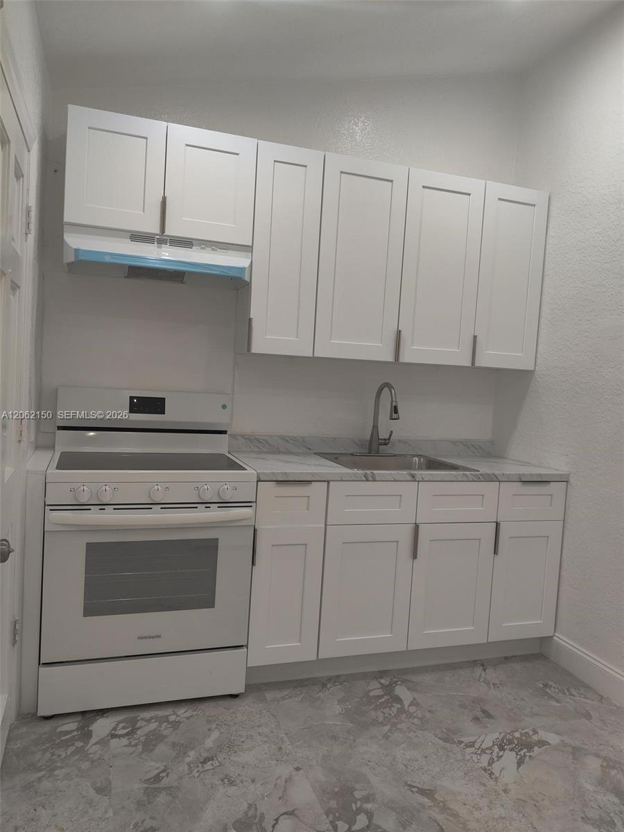 709 NE 7th St # 2, Delray Beach FL 33483 photo 4